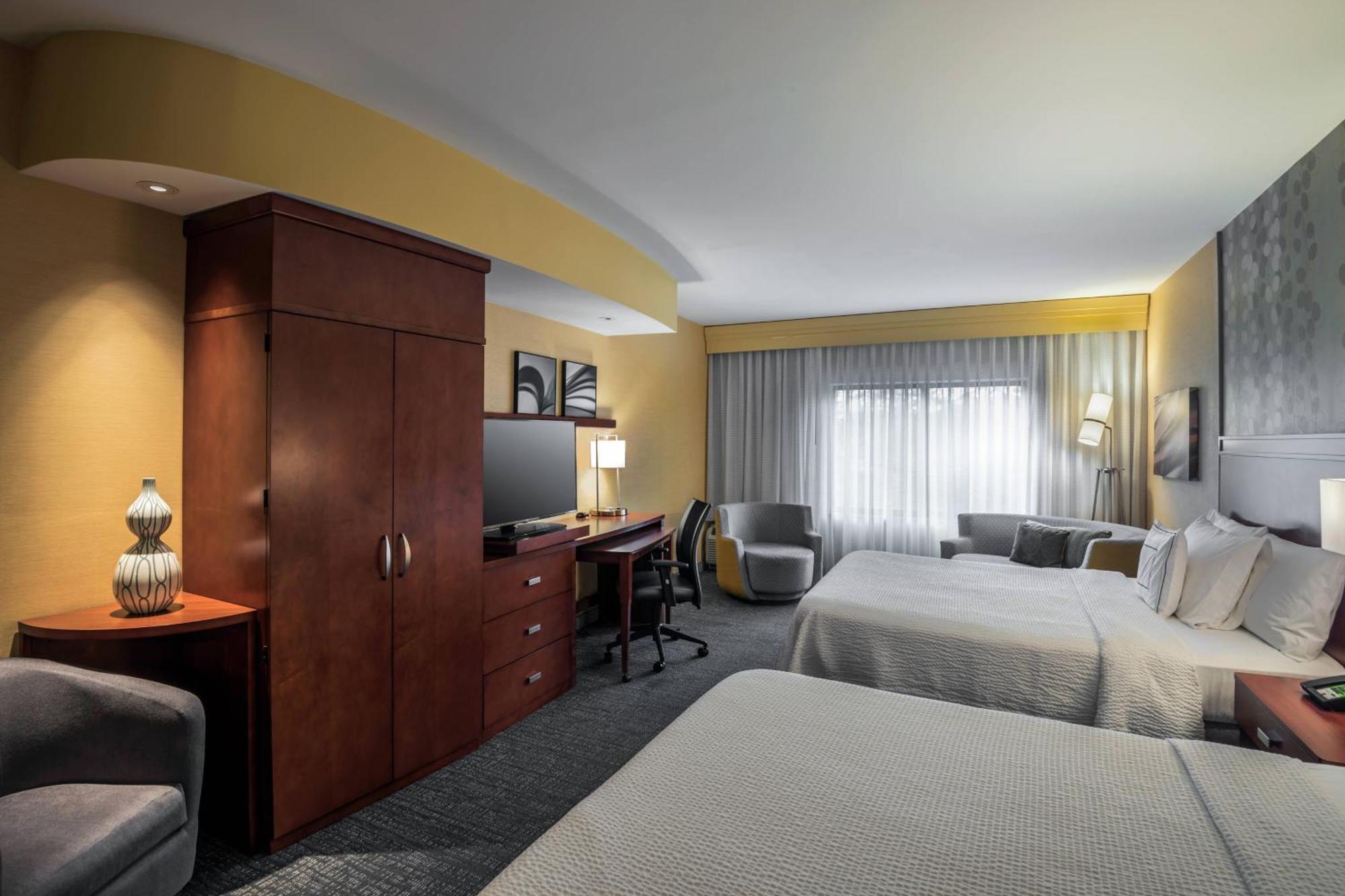 Courtyard By Marriott Waldorf Hotel Kültér fotó