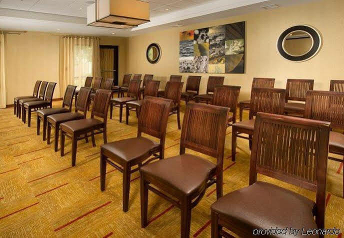 Courtyard By Marriott Waldorf Hotel Kültér fotó